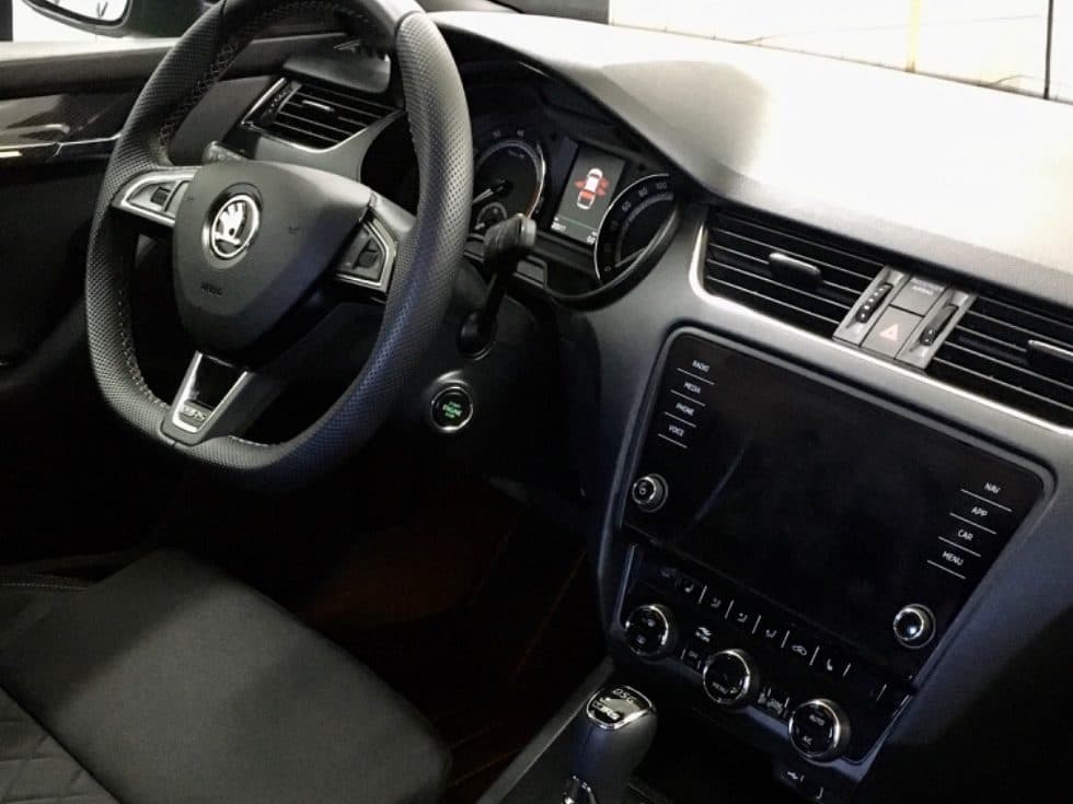Čištění interiéru – AutoShine Pardubice